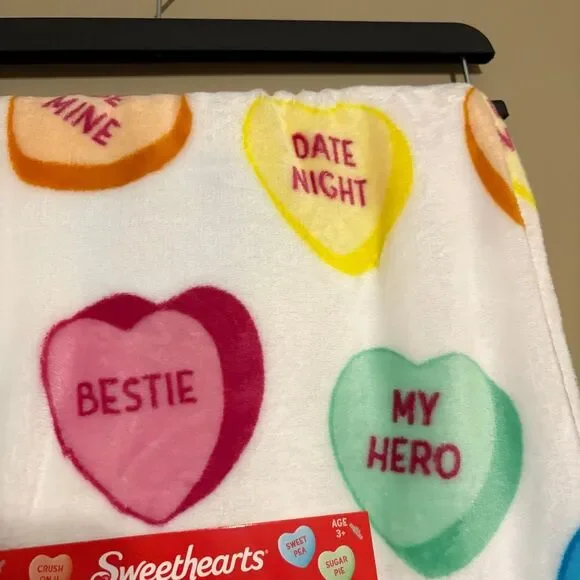 Sweethearts Conversation Candy Hearts Valentine’s Day White Colorful Blanket NWT - Picture 8 of 8